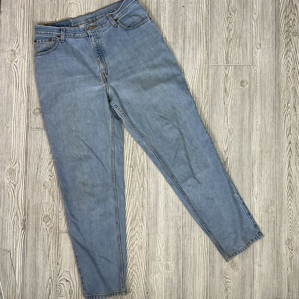 Levi's 550 Relaxed Fit Tapered Leg Medium Wash Street Jean Women's 14